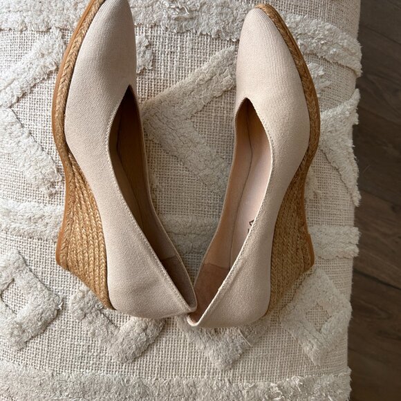 Viscata Barcelona Ivory Roses Canvas V Cut Espadrille Wedges